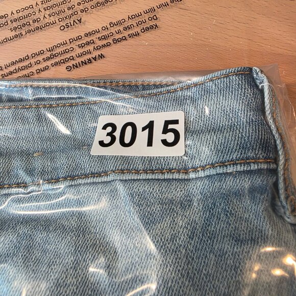 American Eagle Stretch High Rise Festival Denim Shorts Thrashed Distressed sz 10 - Picture 9 of 9